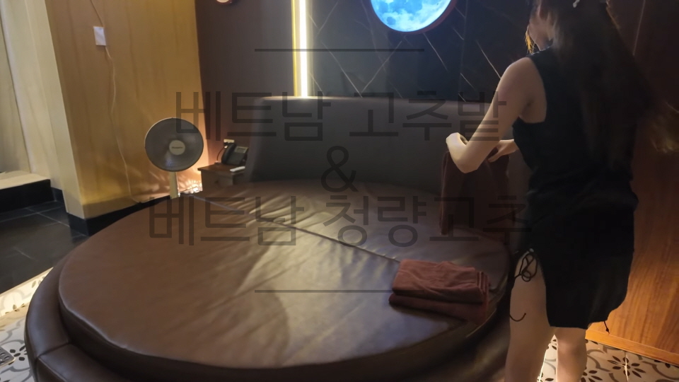 초반 연출 샷 01 하노이 문마사지 HANOI EP012