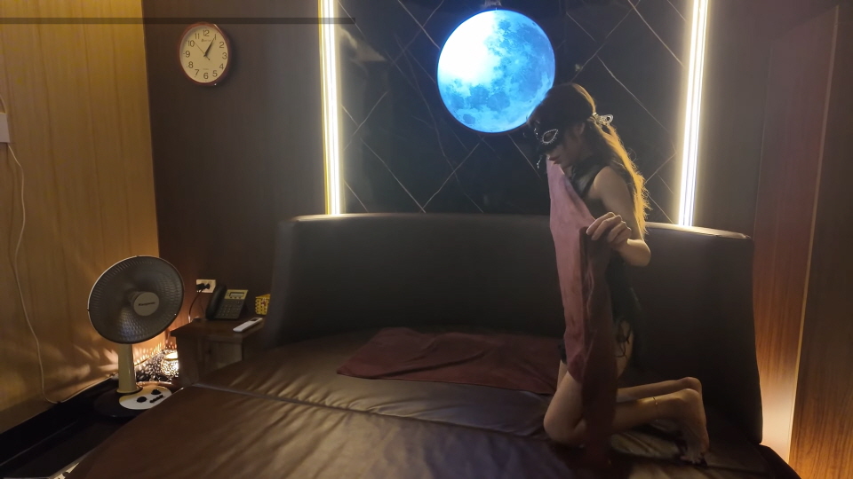 초반 연출 샷 02 하노이 문마사지 HANOI EP012